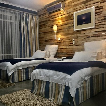 Casa Mia Hotel วัลวิสเบย์ ภายนอก รูปภาพ