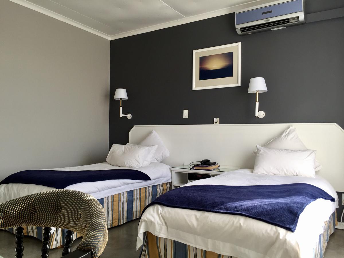 Casa Mia Hotel วัลวิสเบย์ ภายนอก รูปภาพ